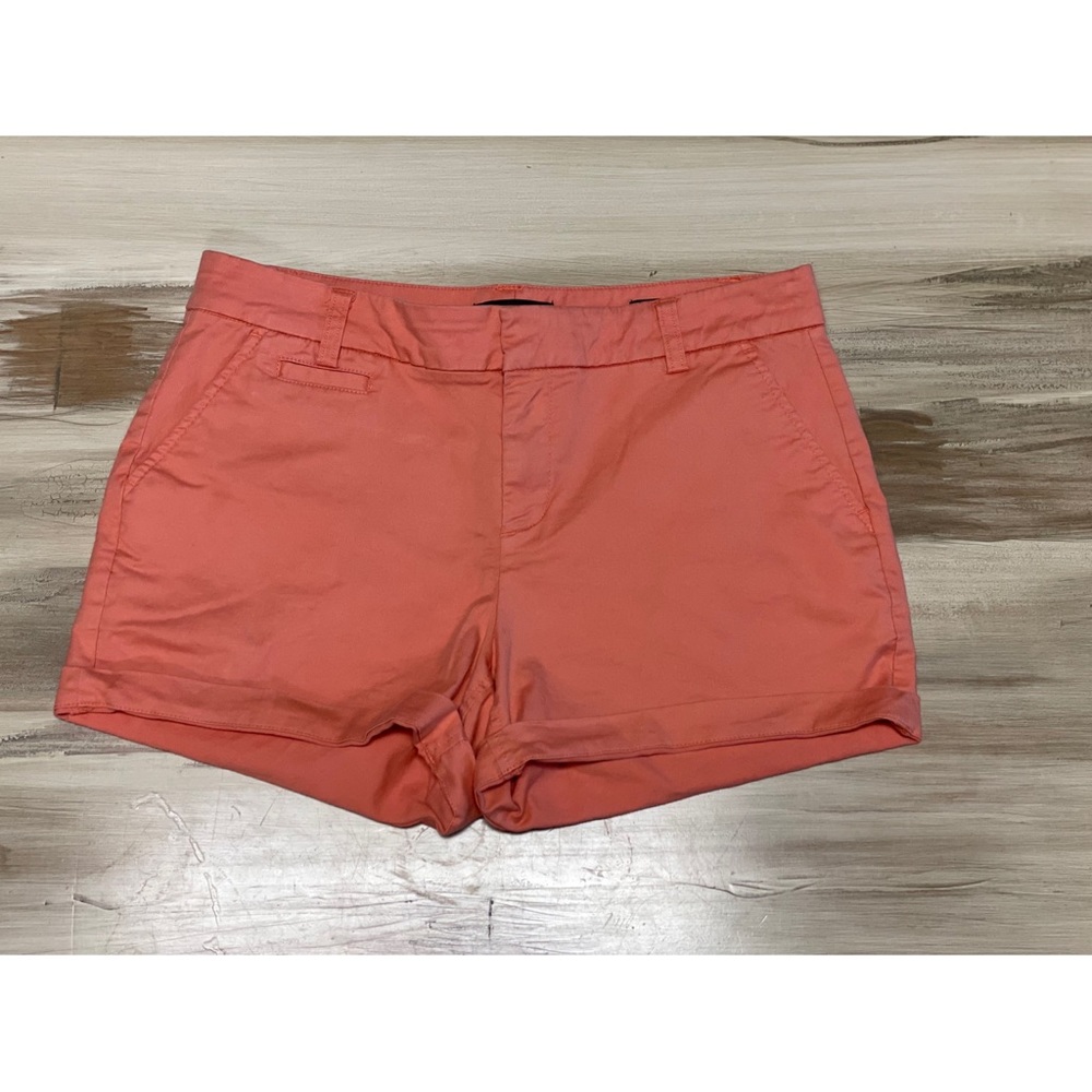 Saks Fifth Avenue 5th Ave Short Coral Size 8 - Picture 2 of 4
